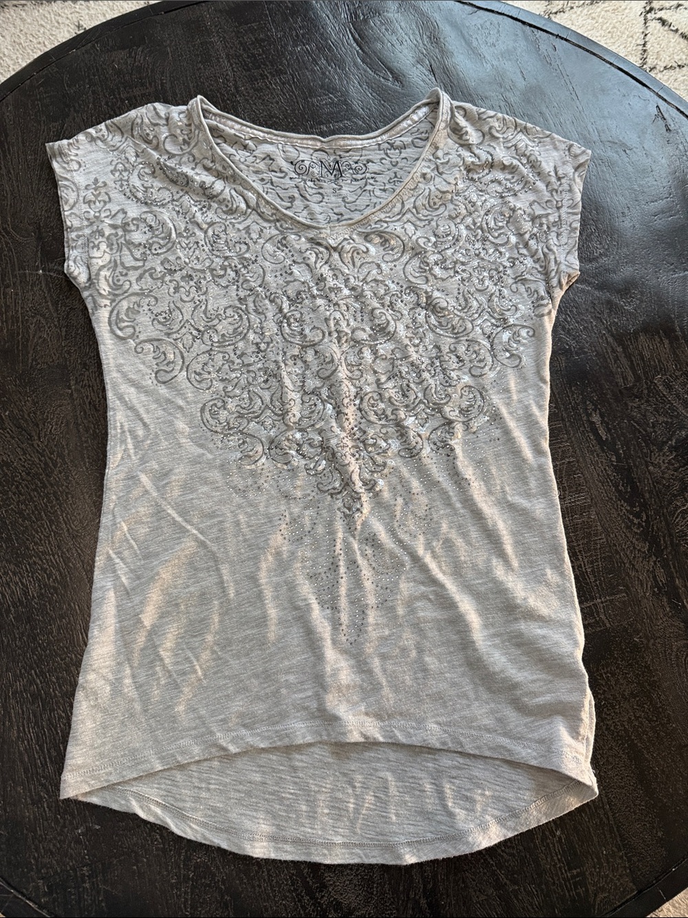 Y2K Maurices Light Gray Embellished Scoop-Neck Tee